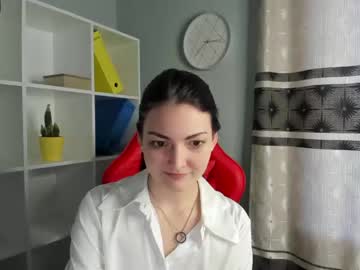 girl Straight And Lesbian Sex Cam with sara_berton