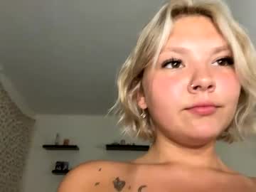 girl Straight And Lesbian Sex Cam with victoriasecret101