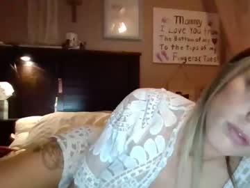 girl Straight And Lesbian Sex Cam with katybaby94