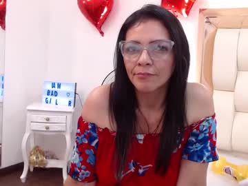 girl Straight And Lesbian Sex Cam with carol_miss_