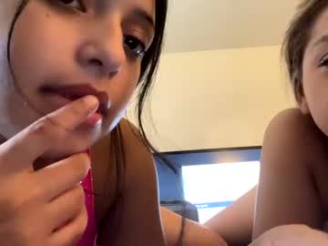 girl Straight And Lesbian Sex Cam with jadebae444