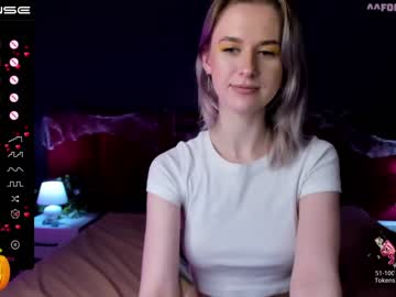 girl Straight And Lesbian Sex Cam with betany_foks