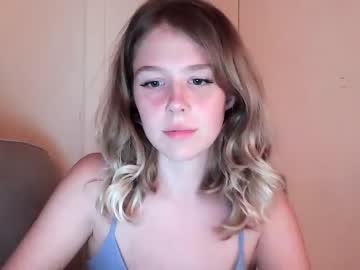 girl Straight And Lesbian Sex Cam with bbyalice18