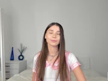 girl Straight And Lesbian Sex Cam with violetta_finch