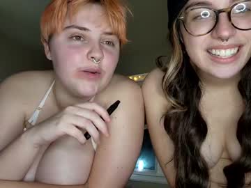 girl Straight And Lesbian Sex Cam with mxgoddex