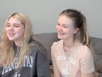 couple Straight And Lesbian Sex Cam with milskils