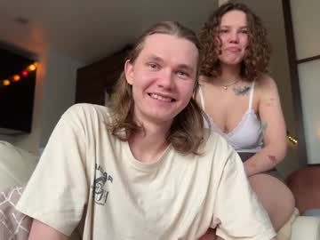 couple Straight And Lesbian Sex Cam with di_n_alex