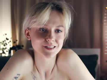 girl Straight And Lesbian Sex Cam with lili_summer