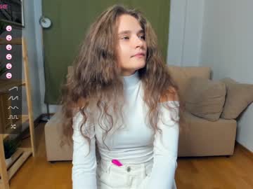 girl Straight And Lesbian Sex Cam with gillia_blumber