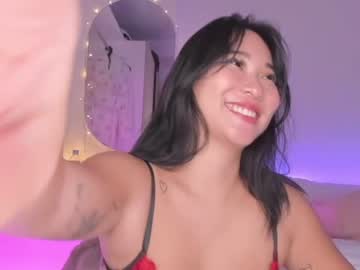 girl Straight And Lesbian Sex Cam with lil_mayaa