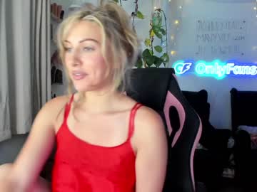 girl Straight And Lesbian Sex Cam with sexyashley_21