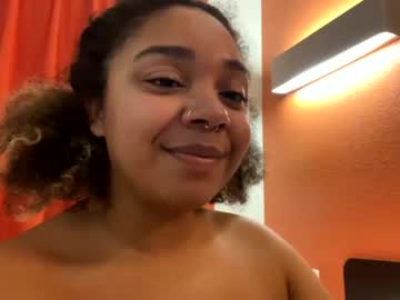 girl Straight And Lesbian Sex Cam with erickavee21