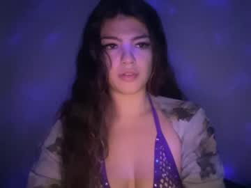 girl Straight And Lesbian Sex Cam with amethystbby69