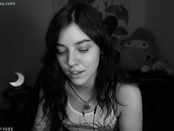 girl Straight And Lesbian Sex Cam with emmachoice