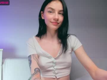 girl Straight And Lesbian Sex Cam with gabbi_i