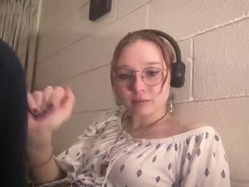 girl Straight And Lesbian Sex Cam with lavender_lune