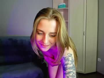girl Straight And Lesbian Sex Cam with ginger__candy