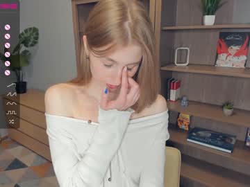 girl Straight And Lesbian Sex Cam with evamatthews