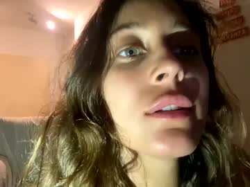 girl Straight And Lesbian Sex Cam with sassylilah