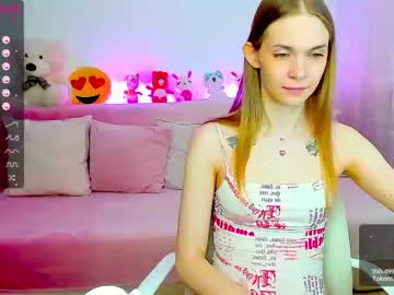 girl Straight And Lesbian Sex Cam with molly_hunt