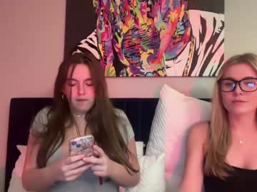girl Straight And Lesbian Sex Cam with emilytaylorxo