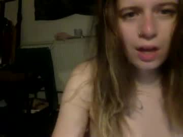 girl Straight And Lesbian Sex Cam with the_rollerskater